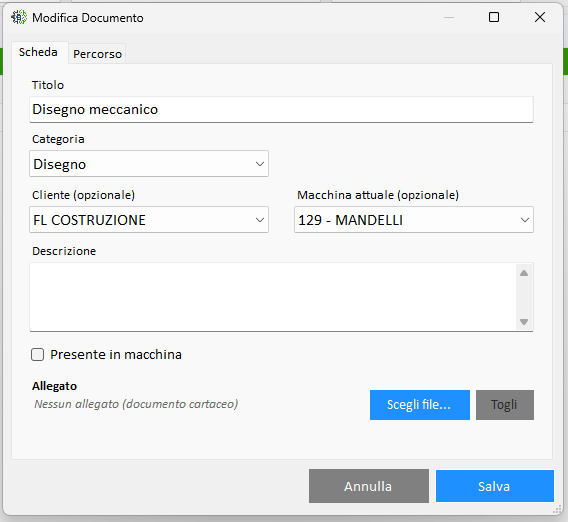 Scheda documento con titolo, categoria, cliente, macchina attuale, descrizione e allegato
