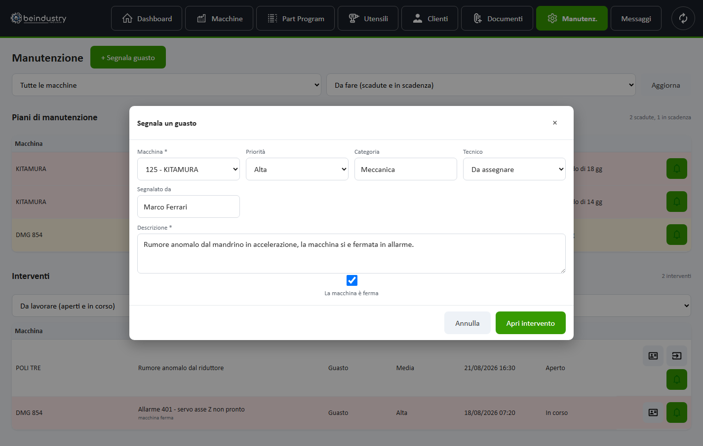 Modulo di segnalazione guasto della web app, con macchina, priorità, categoria, descrizione e macchina ferma